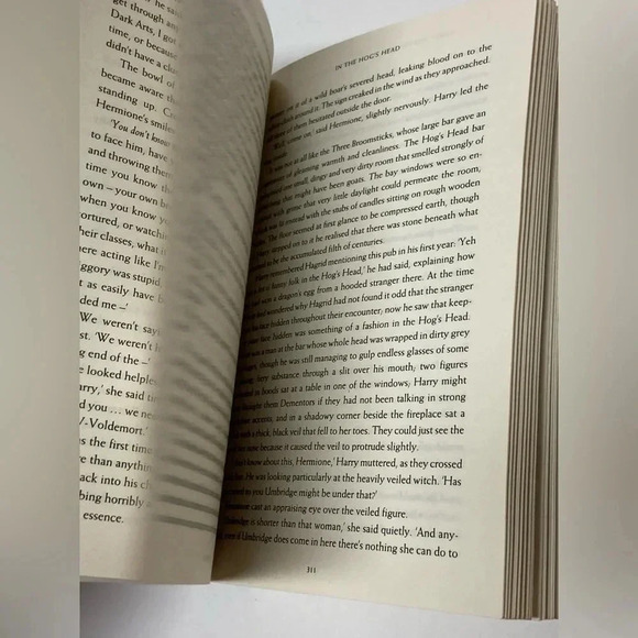 Harry Potter and the Order of the Phoenix - Book 5 | Softcover 📚 - Picture 11 of 16